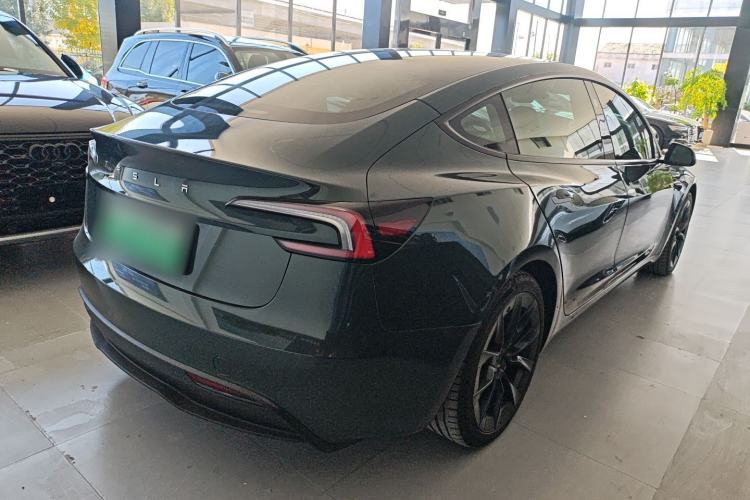 Used Tesla Model 3 2023 Long-Range All-Wheel-Drive Version
