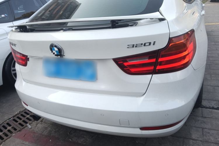 Used BMW 3 Series GT 2016 320i Fashion Model Exterior 4