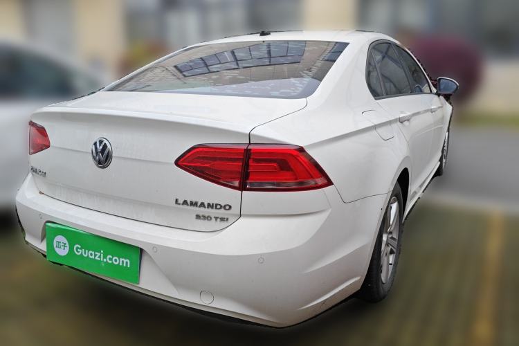 Used Volkswagen Lamando 2018 230TSI DSG Fashion Edition Rear Right 45 Deg