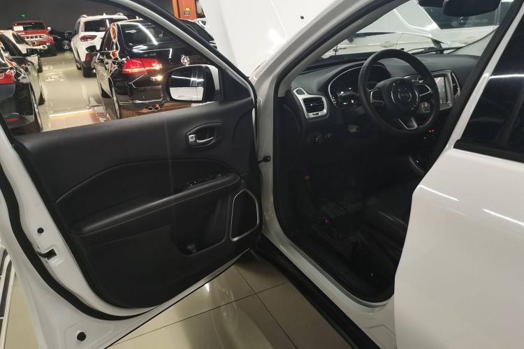 Used Jeep Compass 2017 200T Automatic Family Edition