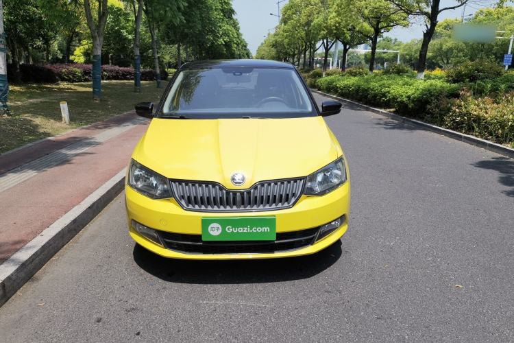 Used Skoda Fabia 2015 1.6L Automatic Sport Edition
