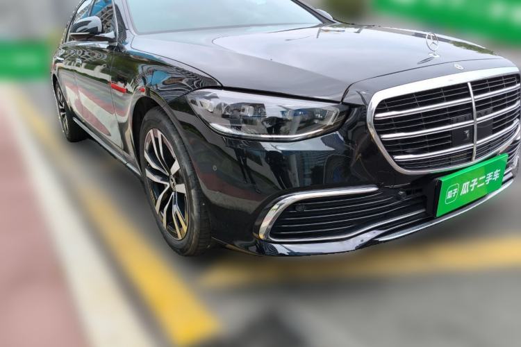 Used Mercedes-Benz S-Class 2023 Updated S 400 L Luxury Edition Front Right 45 Deg