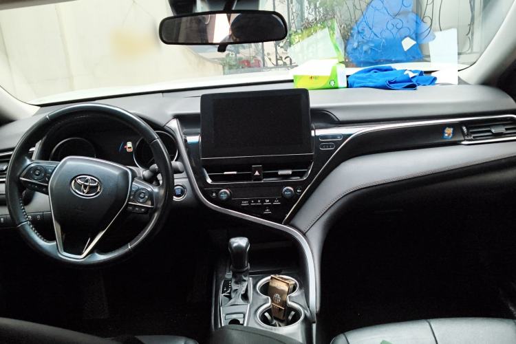 Used Toyota Camry 2021 2.0G Luxury Edition
