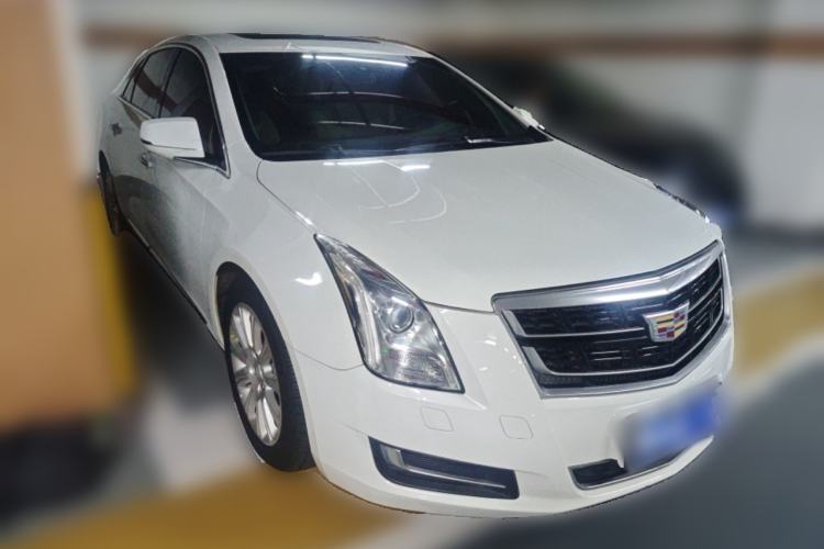 Used Cadillac XTS 2017 28T Tech Edition Front Right 45 Deg