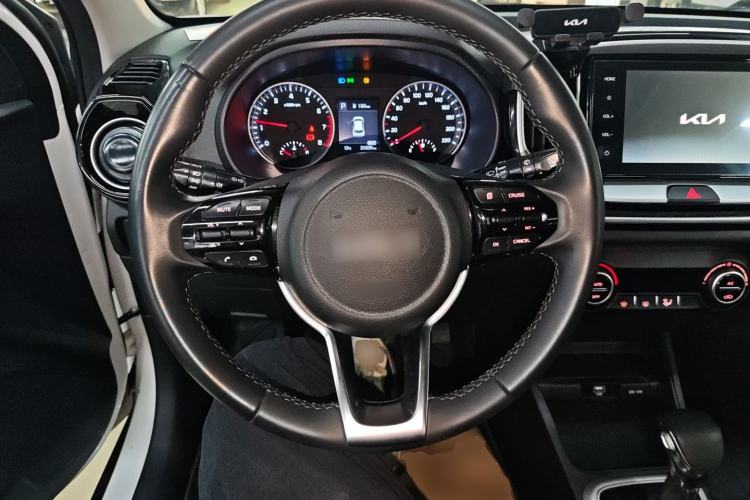 Used Kia kx1 Stonic 2021 1.4L CVT Sunroof Model
