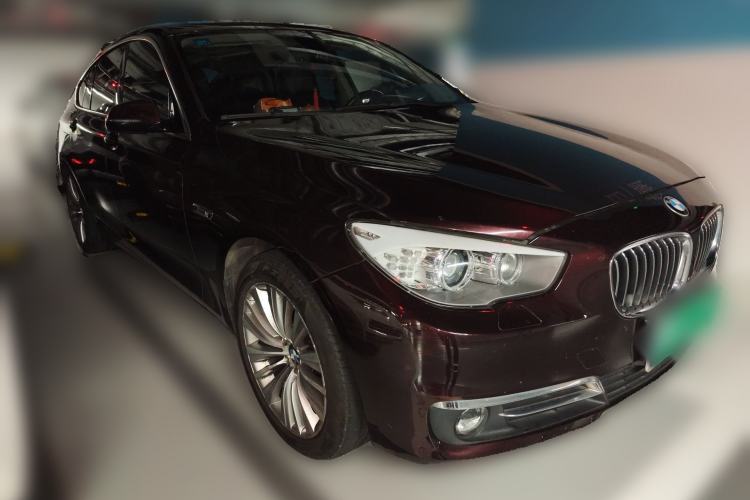 Used BMW 5 Series GT 2014 528i Luxury Edition Front Right 45 Deg