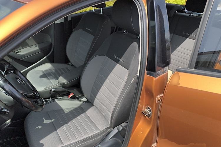 Used Volkswagen Polo 2014 1.6L Cross Polo Automatic Left Front Seat