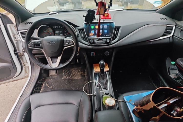 Used Chevrolet Monza 2020 Light Hybrid RS 330T Automatic Comfort Edition Center Console