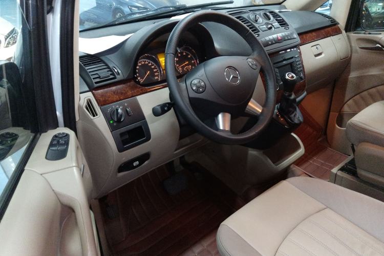 Used Mercedes-Benz Viano 2013 3.0L Comfort Edition Driver Seat