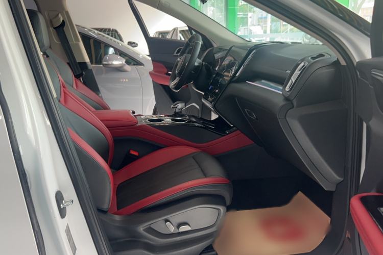 Used Hongqi HS3 2023 1.5T Two-Wheel Drive Shanwei Edition
