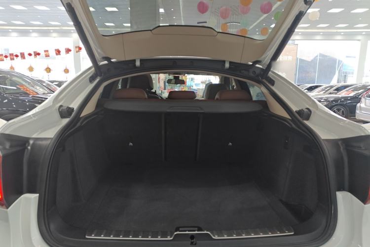 Used BMW X6 2018 xDrive28i
