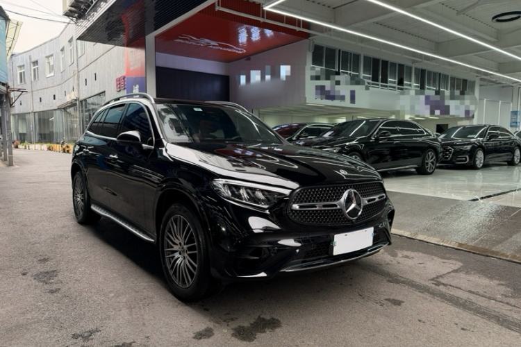Used Mercedes-Benz GLC 2025 GLC 300 L 4MATIC Dynamic Model 5 Seats
