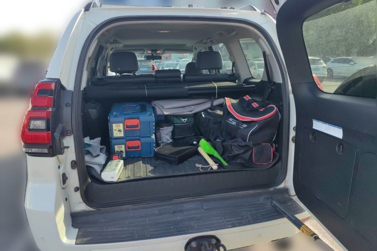 Used Toyota Prado 2018 3.5L Automatic TX-L with Rear-Mounted Spare Tire Trunk