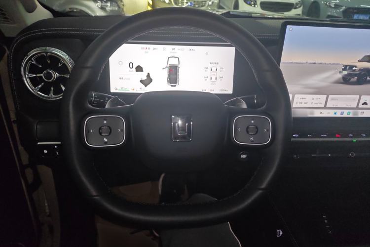 Used Tank 300 New Energy 2025 Hi4-T
