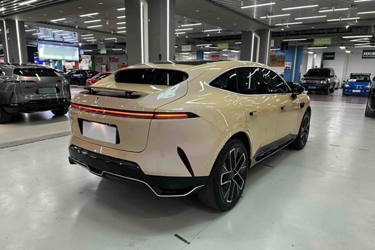 Used Avatr 11 2024 580 Three-Laser Four-Wheel Drive Luxury Edition
