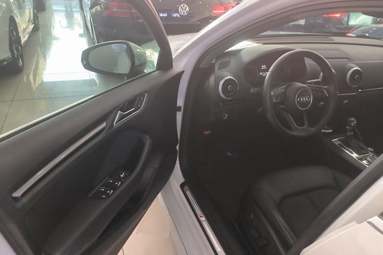 Used Audi A3 2020 Limousine 35 TFSI Fashion Edition China VI Emission Standard
