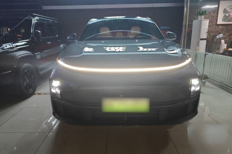 Used Li Auto L7 2023 Pro Model
