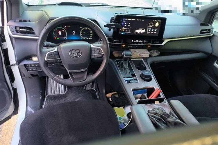 Used Toyota Granvia 2024 2.5L Hybrid Prestige PLUS Four-Wheel Drive Version
