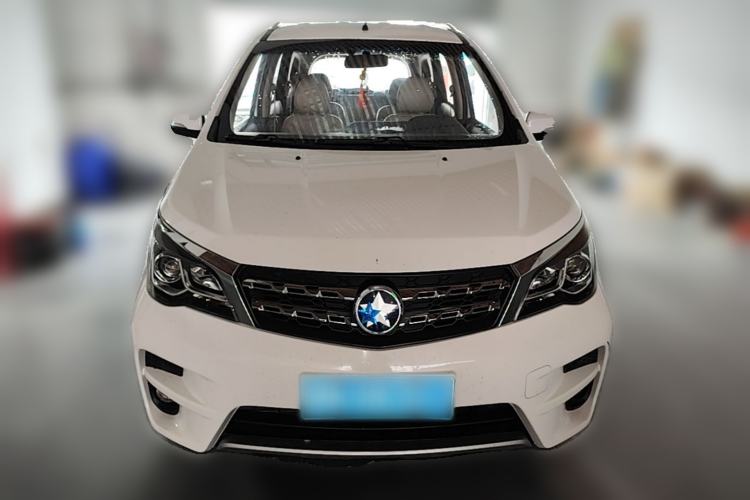 Used Venucia M50V 2017 1.6L XL CVT Luxury Edition
