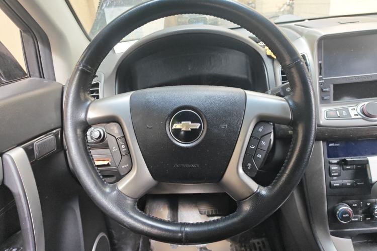 Used Chevrolet Captiva 2014 2.4L 4x4 Flagship Edition 7 Seats
