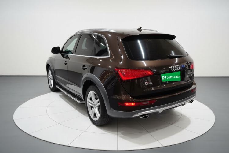Used Audi Q5 2017 Plus 40 TFSI Technology Model
