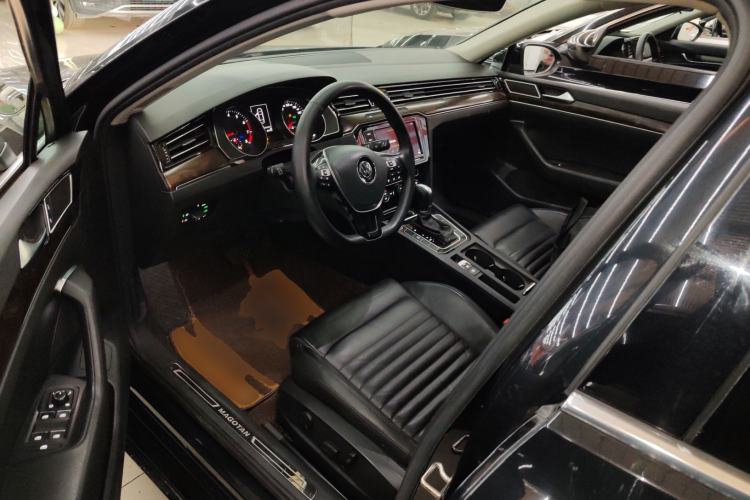 Used Volkswagen Magotan 2019 330TSI DSG Luxury Model China V Standard
