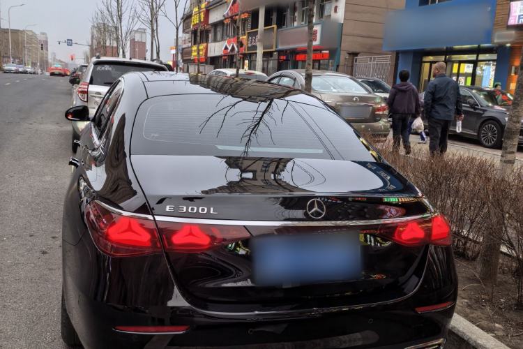 Used Mercedes-Benz E-Class 2024 Refresh E 300 L Stylish Edition Exterior 6