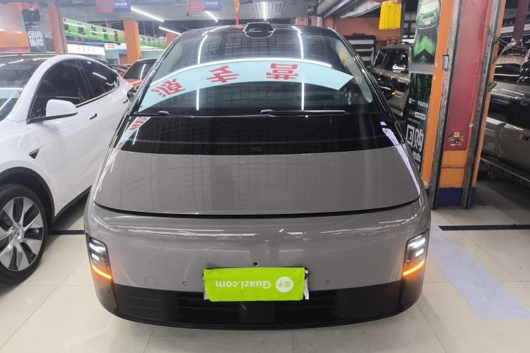 Used Li Auto MEGA 2024 Ultra Model
