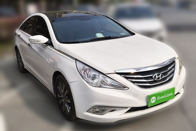Used Hyundai Sonata 2013 2.0L Automatic Luxury Edition Front Right 45 Deg