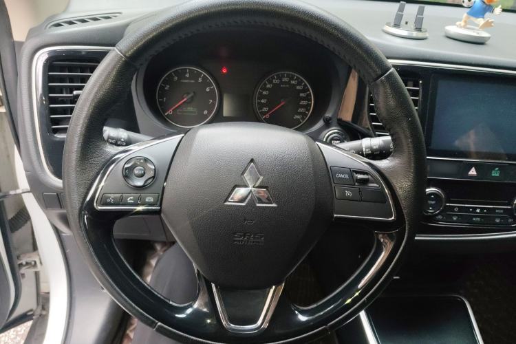 Used Mitsubishi Outlander 2018 2.0L Two-Wheel Drive Glory Edition 5 Seats
