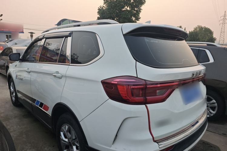 Used SWM G05 2019 2.0L Manual Luxury Edition