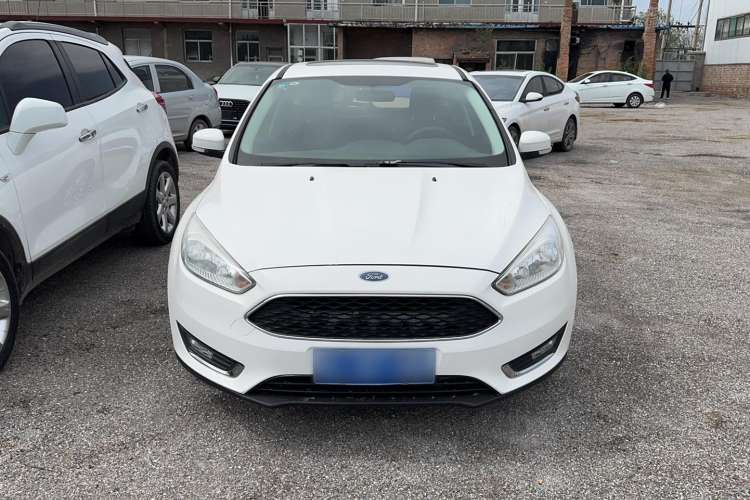 Used Ford Focus 2015 Hatchback 1.6L Automatic Fashion Edition