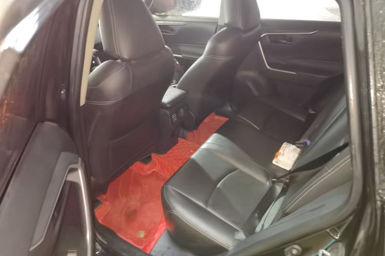 Used Toyota RAV4 2023 2.0L CVT Two-Wheel Drive Urban Edition Left Rear Seat