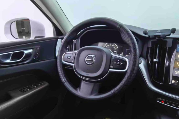 Used Volvo XC60 2020 T5 4x4 Zhiyi Luxury Edition