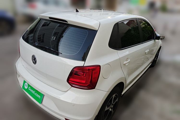 Used Volkswagen Polo 2014 1.4L Manual Fashion Edition
