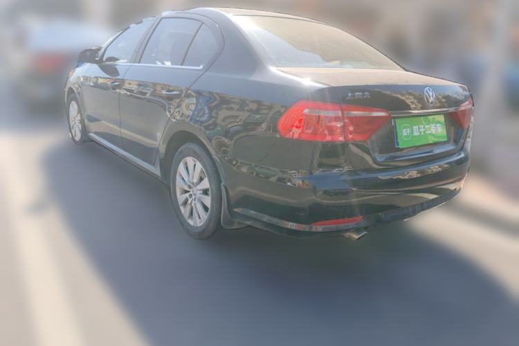 Used Volkswagen Lavida 2013 Restyled Classic 1.6L Manual Comfort Edition
