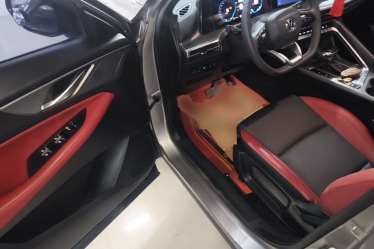 Used CHANGAN CS35PLUS 2021 Revised Version Blue Whale NE 1.4T DCT Luxury Edition
