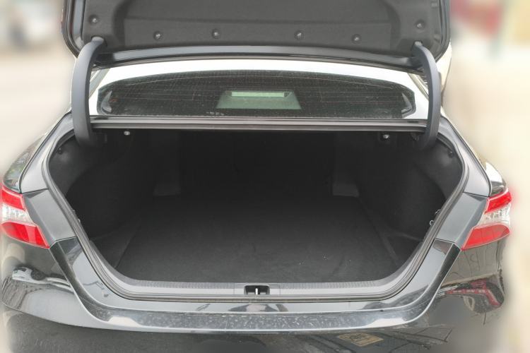 Used Toyota Camry 2019 Revised Version Dual-Engine 2.5 HG Luxury Edition Trunk