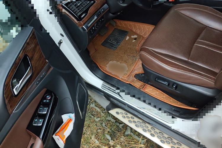 Used BYD Tang New Energy 2015 2.0T Four-Wheel-Drive Flagship Model Driver Seat