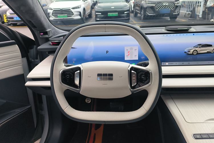 Used Geely Galaxy E8 2024 665 km Range Rear-Drive Starship Long-Range Version Steering Wheel