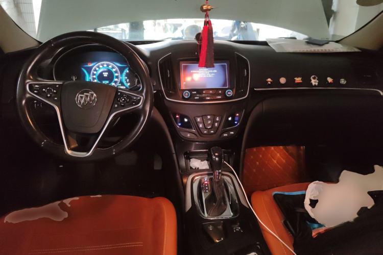 Used Buick Regal 2015 1.6T Elite Tech Model Center Console