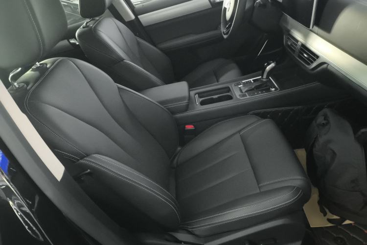 Used BYD Tang 2018 2.0T Automatic Smart Connect Prestige 7-Seater China V Standard
