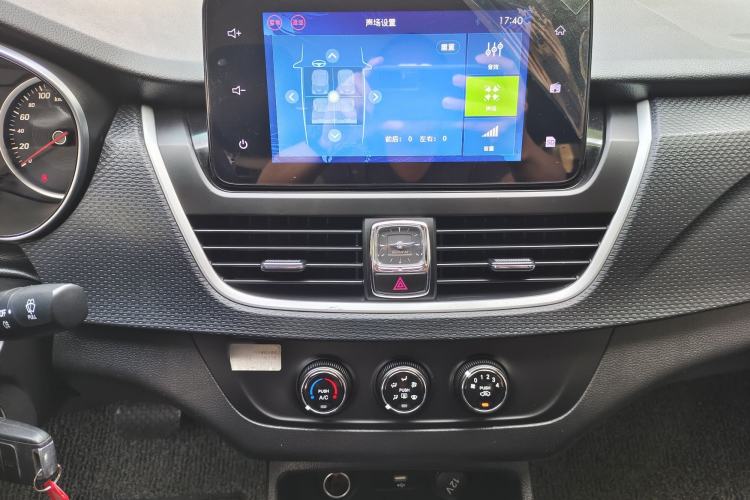 Used Baojun 730 2019 1.5T CVT Fashion Model 7 Seats China V Emission Standard