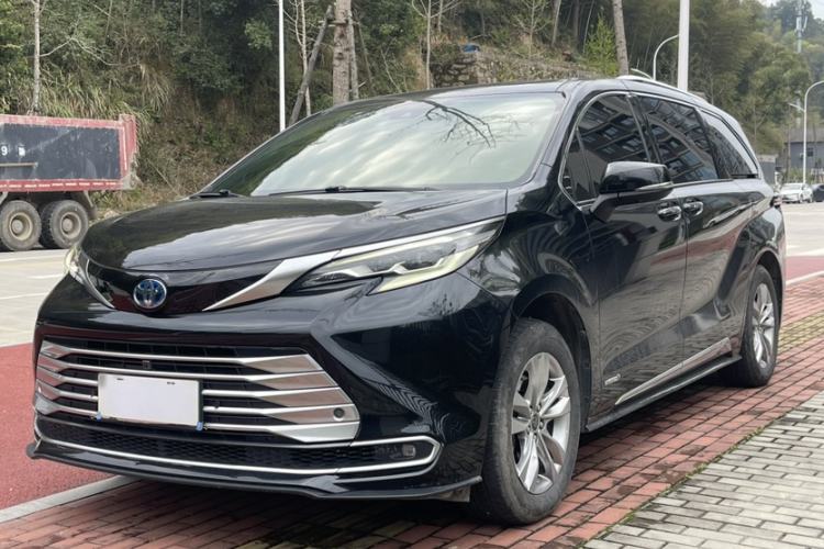 Used Toyota SIENNA 2021 2.5L Hybrid Platinum Edition