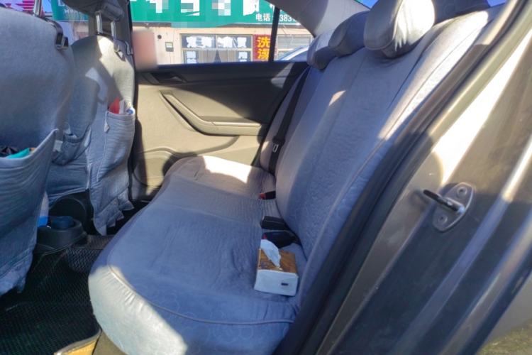 Used Volkswagen Jetta 2013 1.6L Manual Fashion Edition