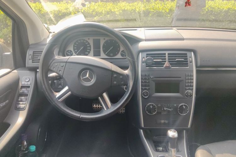 Used Mercedes-Benz B-Class 2009 B 200 Fashion Model Steering Wheel