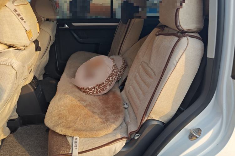 Used Volkswagen Touran 2015 1.4T Manual Fashion Edition 5-Seater
