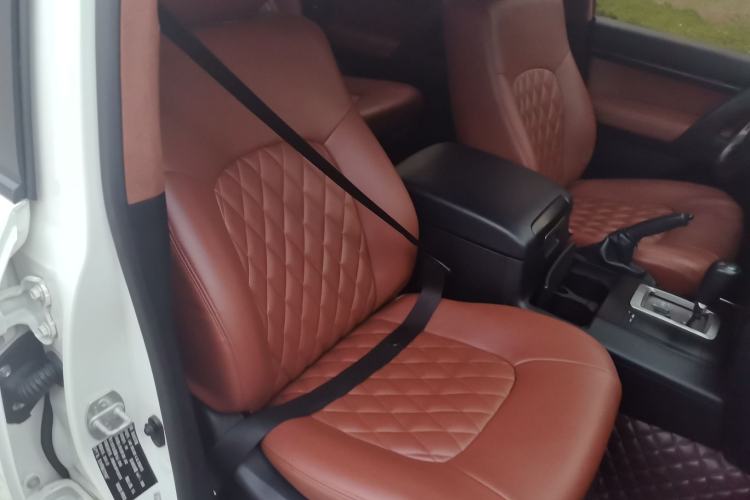 Used Toyota Land Cruiser 2015 4.0L 5-Seater Middle East Version
