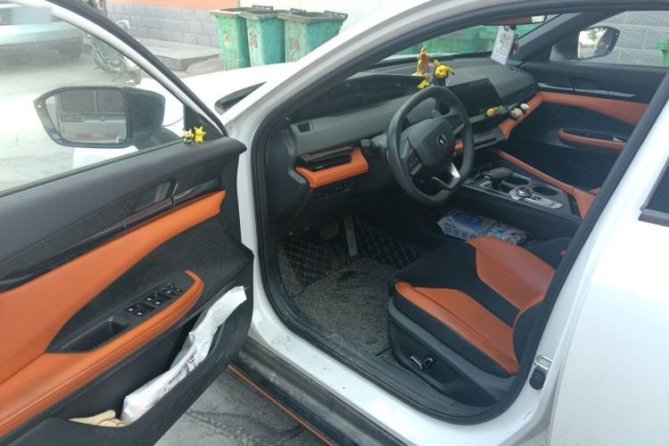 Used CHANGAN UNI-V 2023 1.5T Sport Edition
