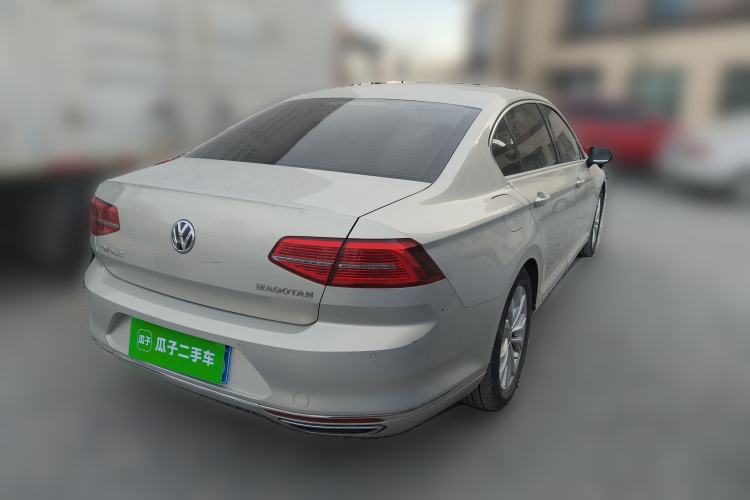 Used Volkswagen Magotan 2018 Facelift 330TSI DSG Luxury Model
